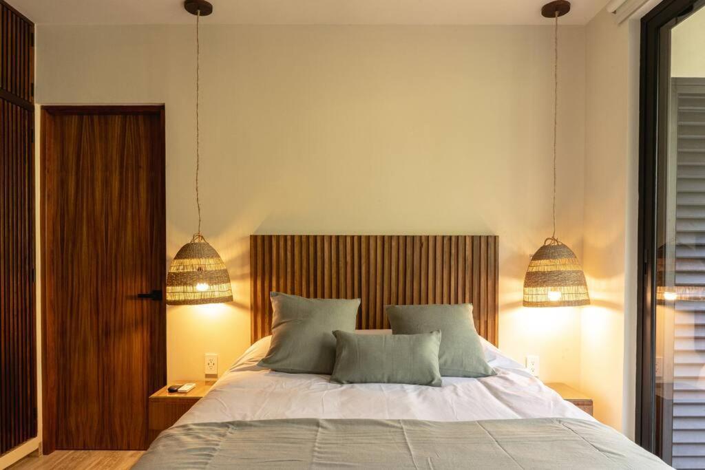 New 1 Bedroom -