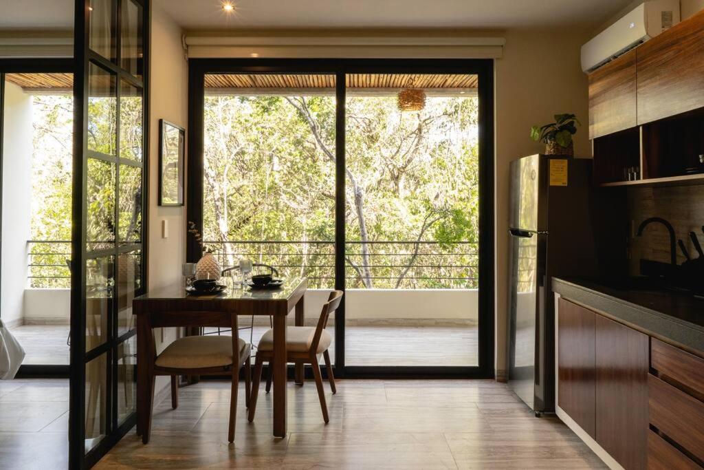 New 1 Bedroom -