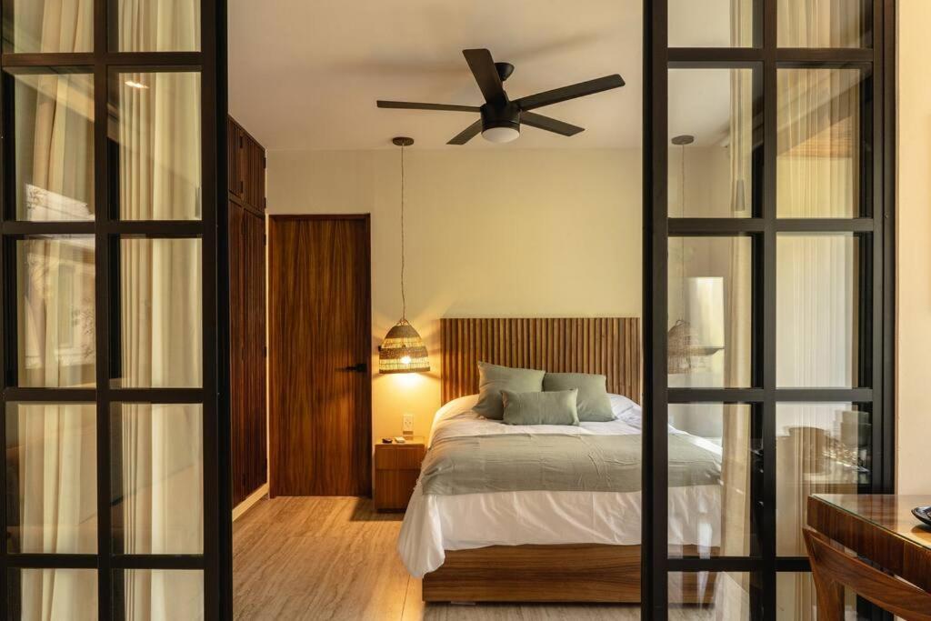 New 1 Bedroom -
